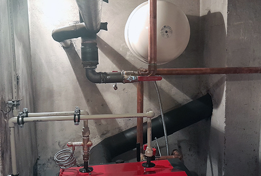 Rozvody vody a napojení na kotel v Českém Dubu Rozvody vody a napojení na kotel v Českém Dubu